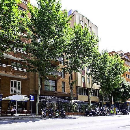 Short Stay Group Camp Nou Serviced Apartments Barcelona Exterior photo