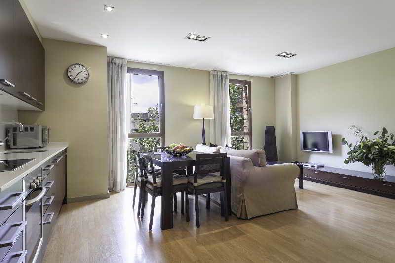 Short Stay Group Camp Nou Serviced Apartments Barcelona Exterior photo