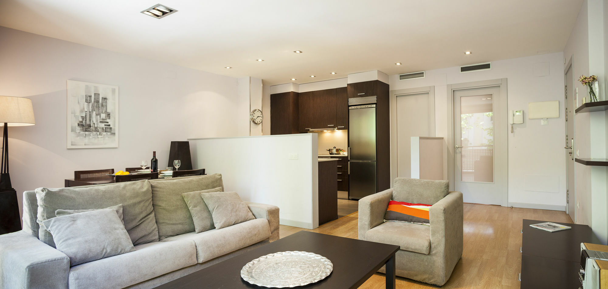 Short Stay Group Camp Nou Serviced Apartments Barcelona Exterior photo