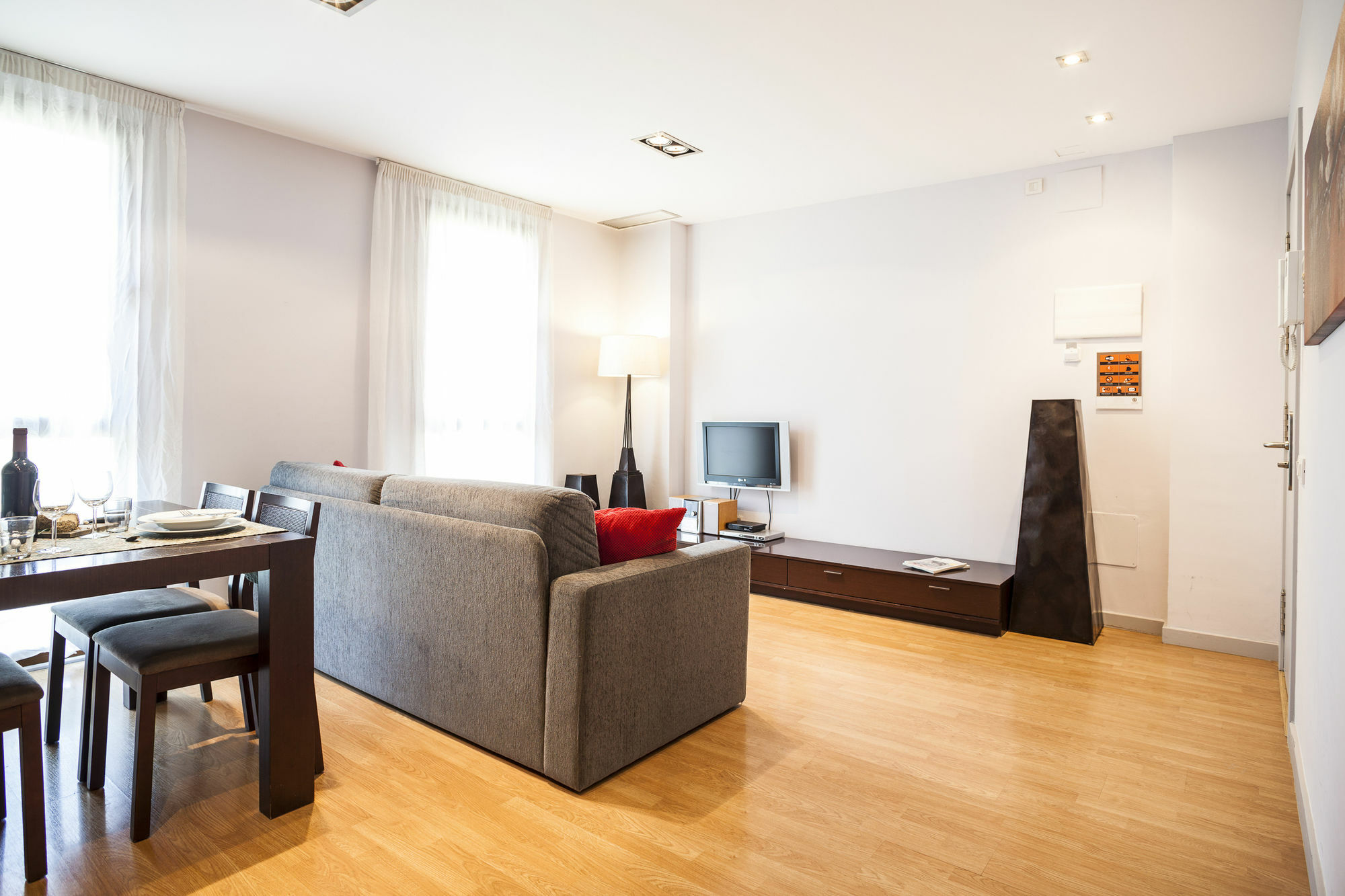 Short Stay Group Camp Nou Serviced Apartments Barcelona Exterior photo