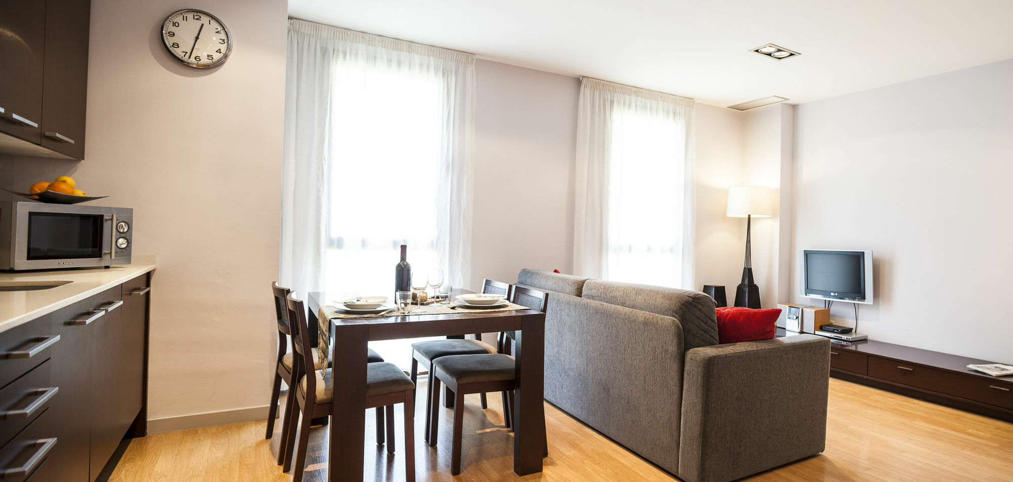 Short Stay Group Camp Nou Serviced Apartments Barcelona Exterior photo