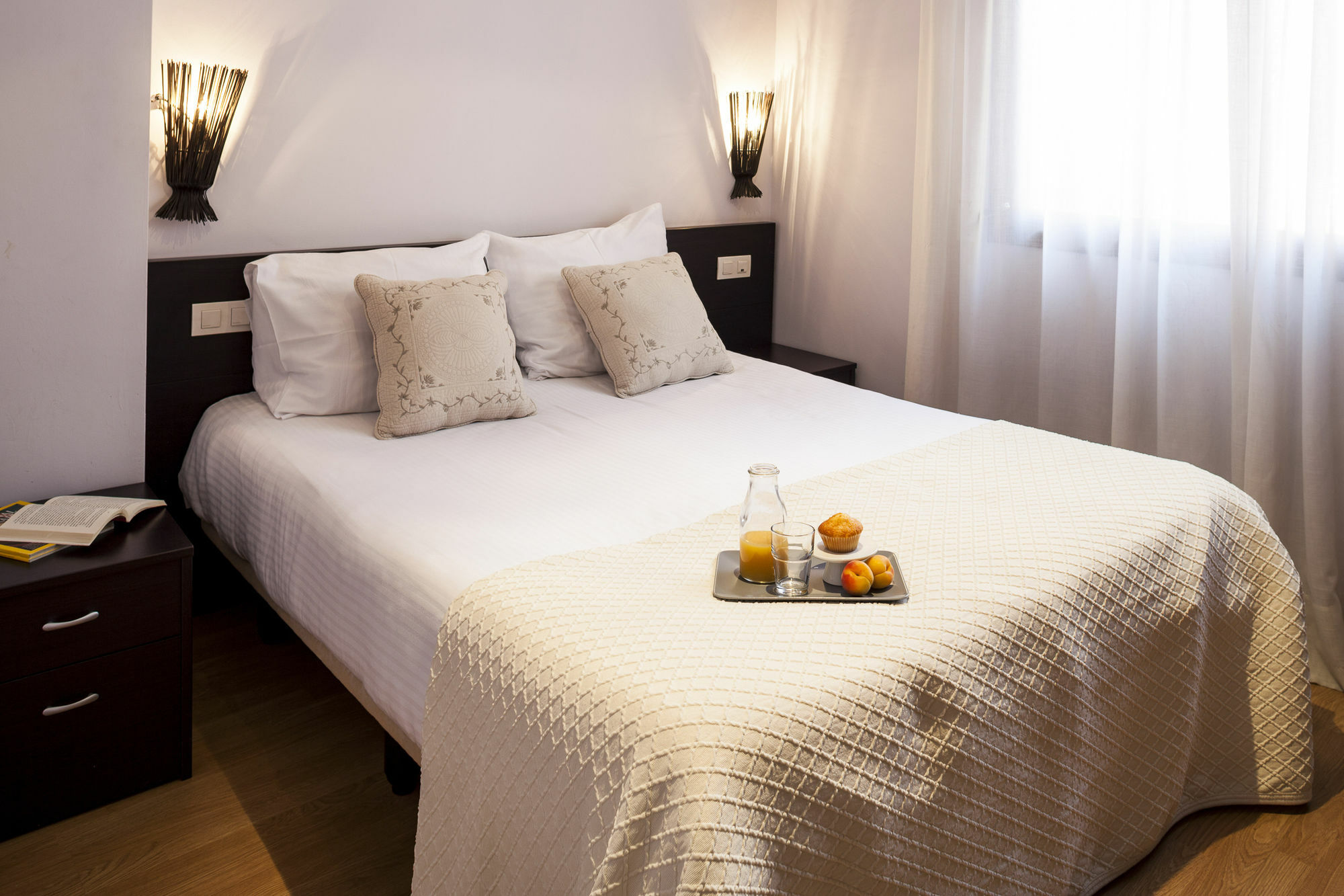 Short Stay Group Camp Nou Serviced Apartments Barcelona Exterior photo